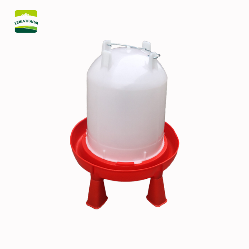 Vattenautomat med ben svart/vit