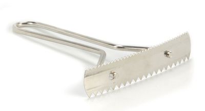 Schäferkarda - Sågtandad skrapa i metall