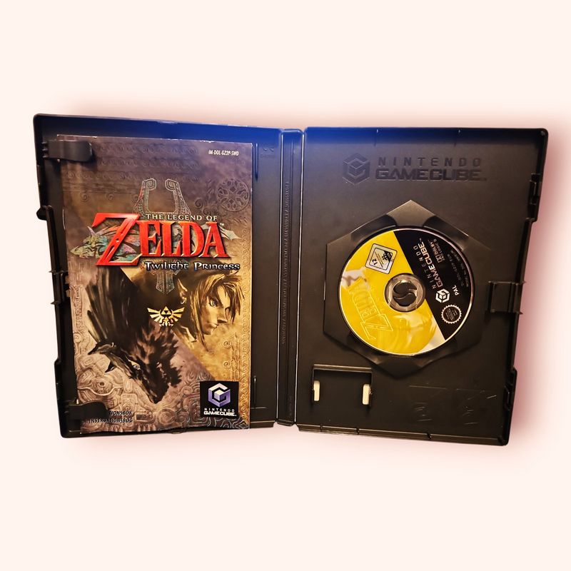 THE LEGEND OF ZELDA TWILIGHT PRINCESS GAMECUBE