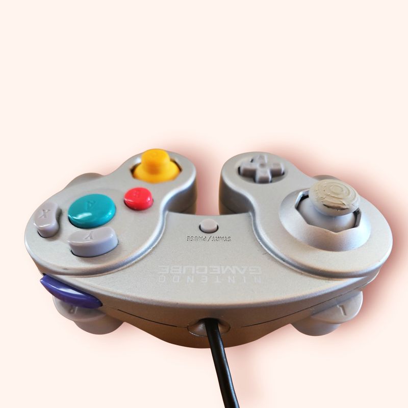 NINTENDO GAMECUBE BASENHET SILVER