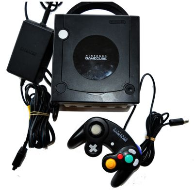 NINTENDO GAMECUBE SVART BOXAD