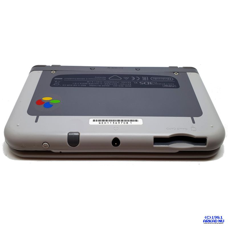 NEW NINTENDO 3DS XL SUPER NINTENDO EDITION