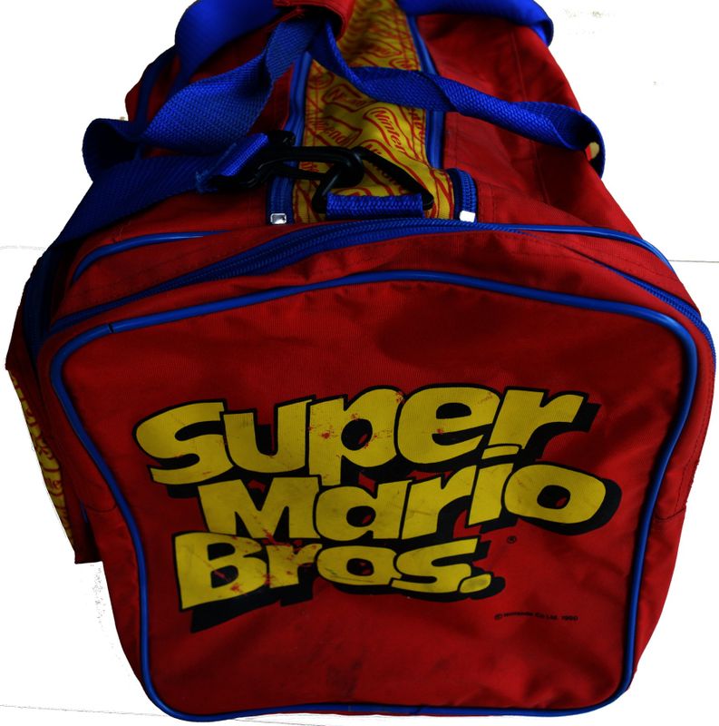 SUPER MARIO VÄSKA DUFFLEBAG 90-TAL