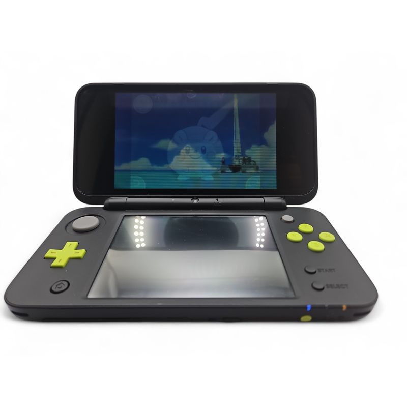 NEW NINTENDO 2DS XL BLACK + LIME GREEN 32GB SD