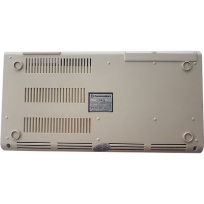 COMMODORE C64G