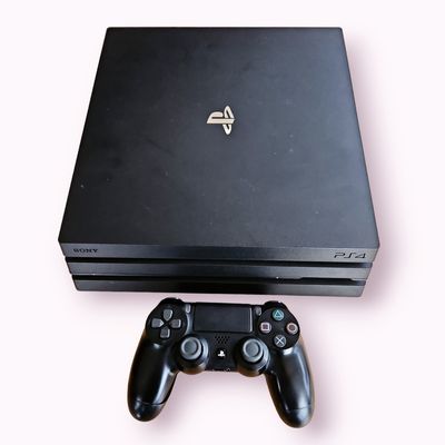 PLAYSTATION 4 PRO 1TB