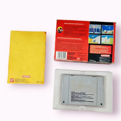 SUPER MARIO WORLD SNES RED BOX