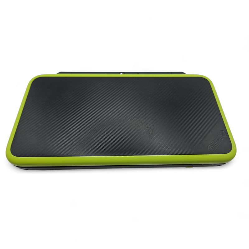 NEW NINTENDO 2DS XL BLACK + LIME GREEN 32GB SD