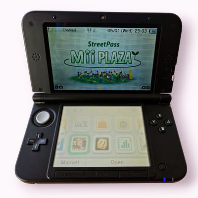 NINTENDO 3DS XL METALLIC BLUE MED LADDARE FINT SKICK