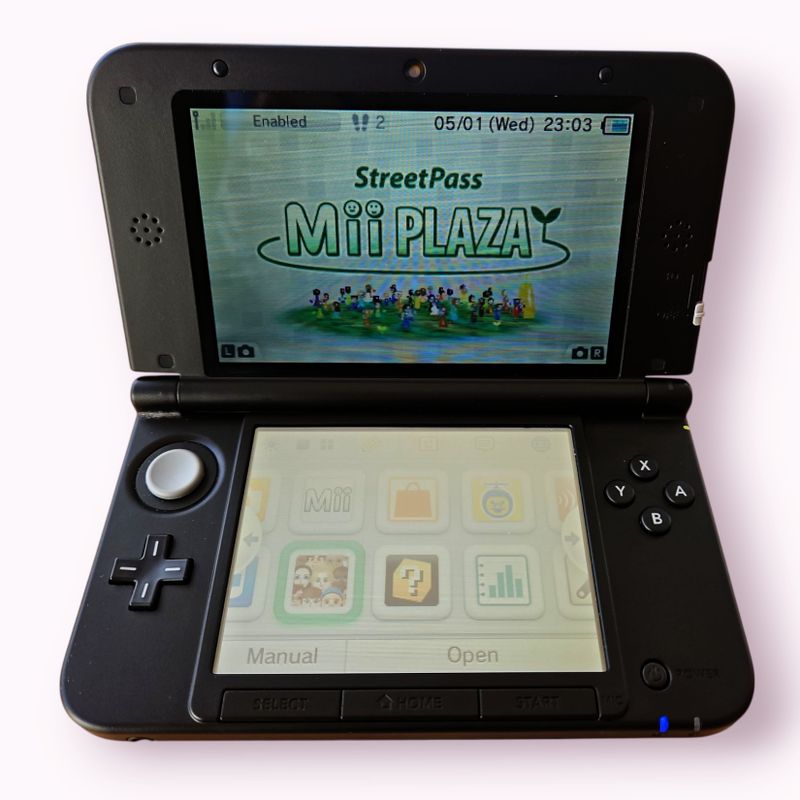 NINTENDO 3DS XL METALLIC BLUE MED LADDARE FINT SKICK