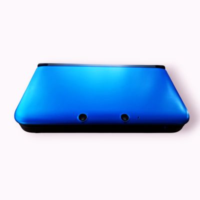 NINTENDO 3DS XL METALLIC BLUE MED LADDARE FINT SKICK