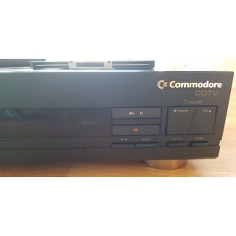 COMMODORE CDTV