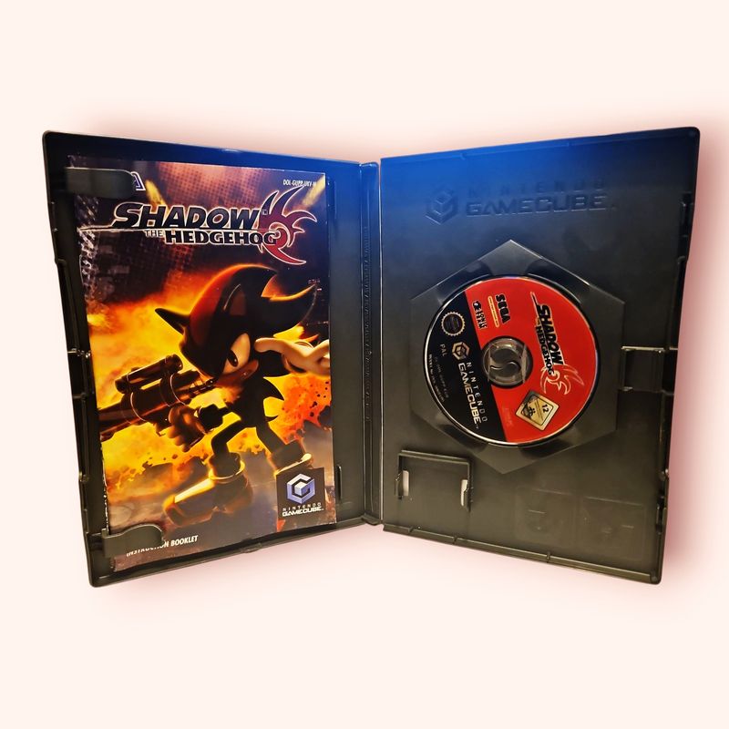 SHADOW THE HEDGEHOG GAMECUBE