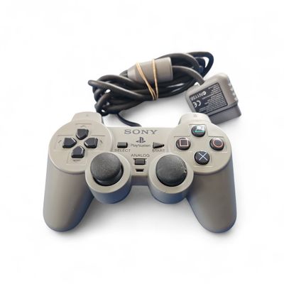 SONY PLAYSTATION 1 BASENHET MED DUAL SHOCK HANDKONTROLL SCPH-9002
