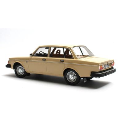 Volvo 244 DL - 1975 - Beige - Cult Scale Models - 1:18