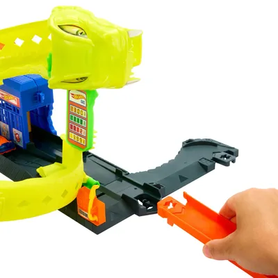 Snake Spiral Attack - City - Hot Wheels