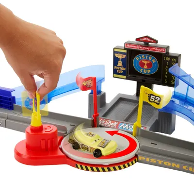 Piston Cup Stunting Speedway - Disney Pixar Cars - Mattel