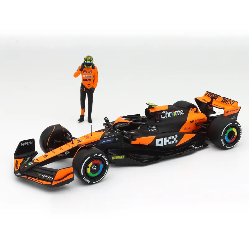 McLaren MCL38 - Bil och Norris samlarfigur - Bburago - 1:24