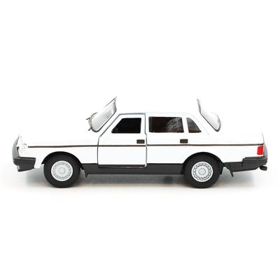 Volvo 240 GL - Vit - Welly - 1:37