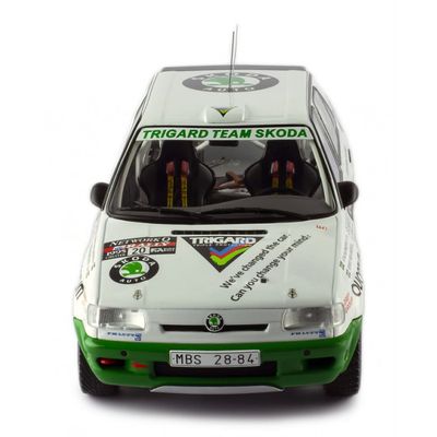 SKADAD FÖRPACKNING - Skoda Felicia - Blomqvist - Melander - Ixo Models - 1:18