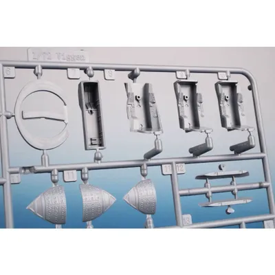 SAAB AJ-37 Viggen "Show Must Go On" - SH72497 - Special Hobby - 1:72