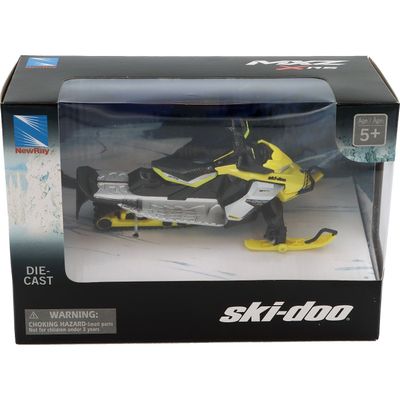 Snöskoter - Ski-Doo MXZ XRS - NewRay - 1:20