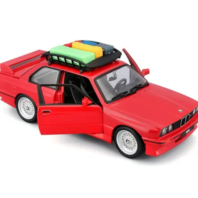 1988 BMW M3 (E30) med takkorg och bagage - Röd - Bburago - 1:24