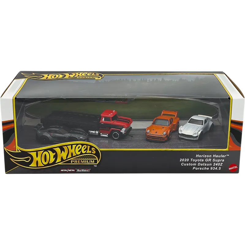 Track Day - Diorama Set - 2025 - Hot Wheels
