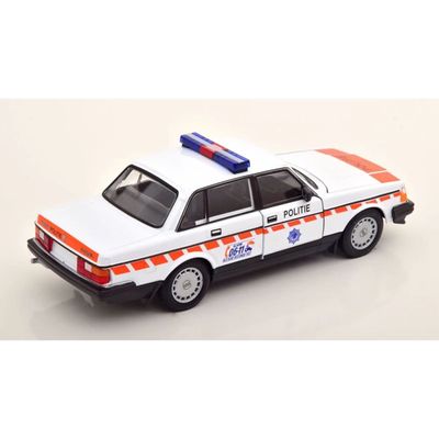 Volvo 240 GL polisbil - Nederländerna - Welly - 1:24