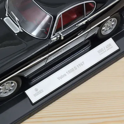 Volvo 1800 S - 1967 - Svart - Norev - 1:18