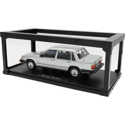 Volvo 760 Turbo - 1985 - Sølv - Triple9 Collection - 1:18