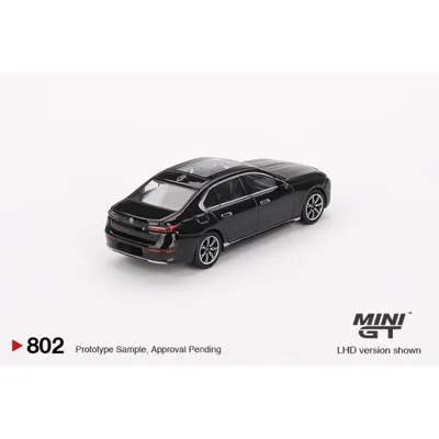 BMW i7 xDrive60 - Black Sapphire - 802 - Mini GT