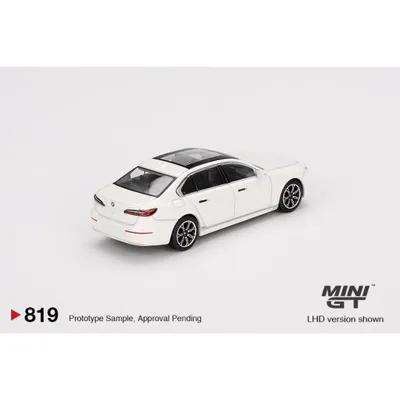BMW i7 xDrive60 - Vit - 819 - Mini GT - 1:64