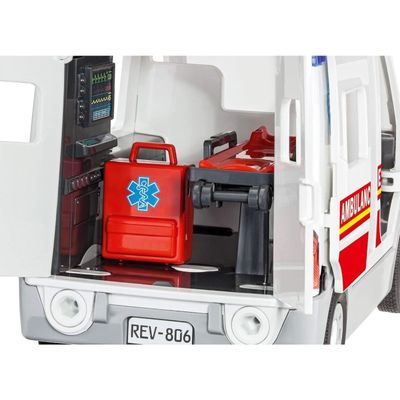 Ambulans - Byggsats - 00824 - Revell Junior - 26 cm