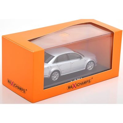 Audi RS4 - 2004 - Silver - Minichamps - 1:43