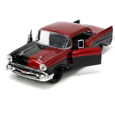 Harley Quinn & 1957 Chevrolet Bel Air - Jada Toys - 1:32