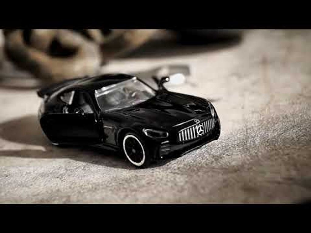 SKADAD FÖRPACKNING - Majorette Black Edition Giftpack - 5 svarta leksaksbilar