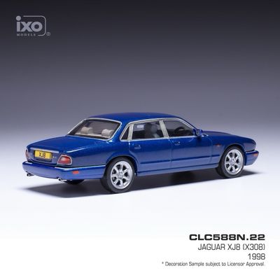 Jaguar XJ8 (X308) - 1998 - Blå - Ixo Models - 1:43