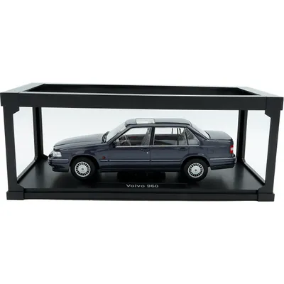 Volvo 960 - 1996 - Aubergine - Triple9 Collection - 1:18