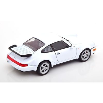 Porsche 911 Turbo vit modellbil - Welly 1:24