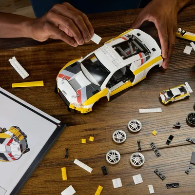 '15 Audi R8 LMS - Brick Shop - Klodssæt - Hot Wheels Speed Series