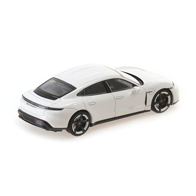 Porsche Taycan Turbo S - 2020 - Vit - Minichamps - 1:43