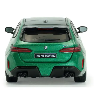 BMW M5 Touring (G99) - 2024 - Isle of Man Green - Solido - 1:43