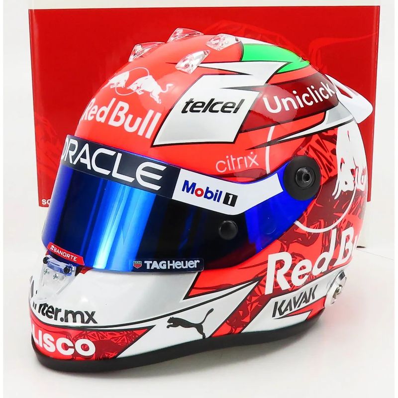 Hjälm - Sergio Pérez - Red Bull - 2022 - Schuberth - 1:2