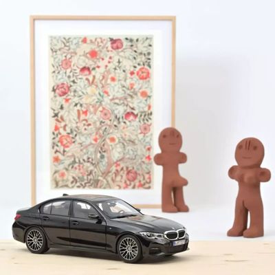 BMW 330i - 2019 - Svart - Norev - 1:18