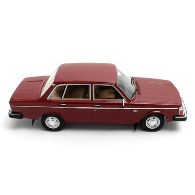 Volvo 244 DL - 1975 - Röd - Cult Scale Models - 1:18