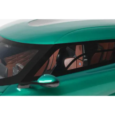 Koenigsegg Gemera - 2024 - Racing Green - GT Spirit - 1:18