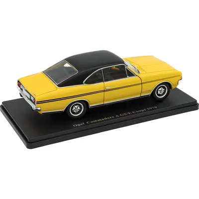 LITEN SKADA TAK - Opel Commodore A GS/E Coupé - 1970 - Hachette - Atlas - 1:24