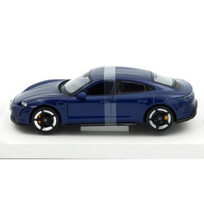 Porsche Taycan Turbo S - Blå - Bburago - 1:24