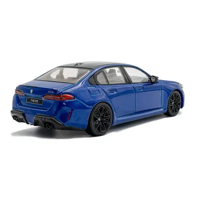 BMW M5 Sedan - Marina Bay Blue - 2024 - Solido - 1:43